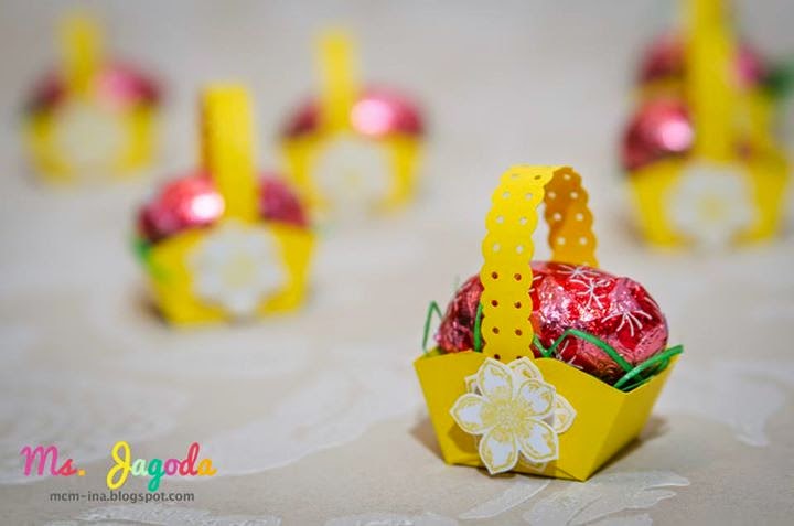 tiny tiny easter baskets :)